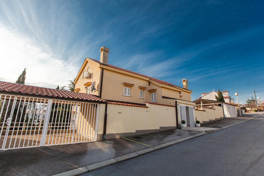 Apartments Casa Mia Dramalj Exterior foto